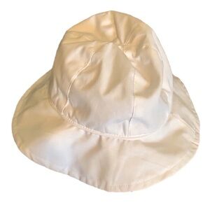 Bailey Boys white sun hat with chin strap Size 3 Months